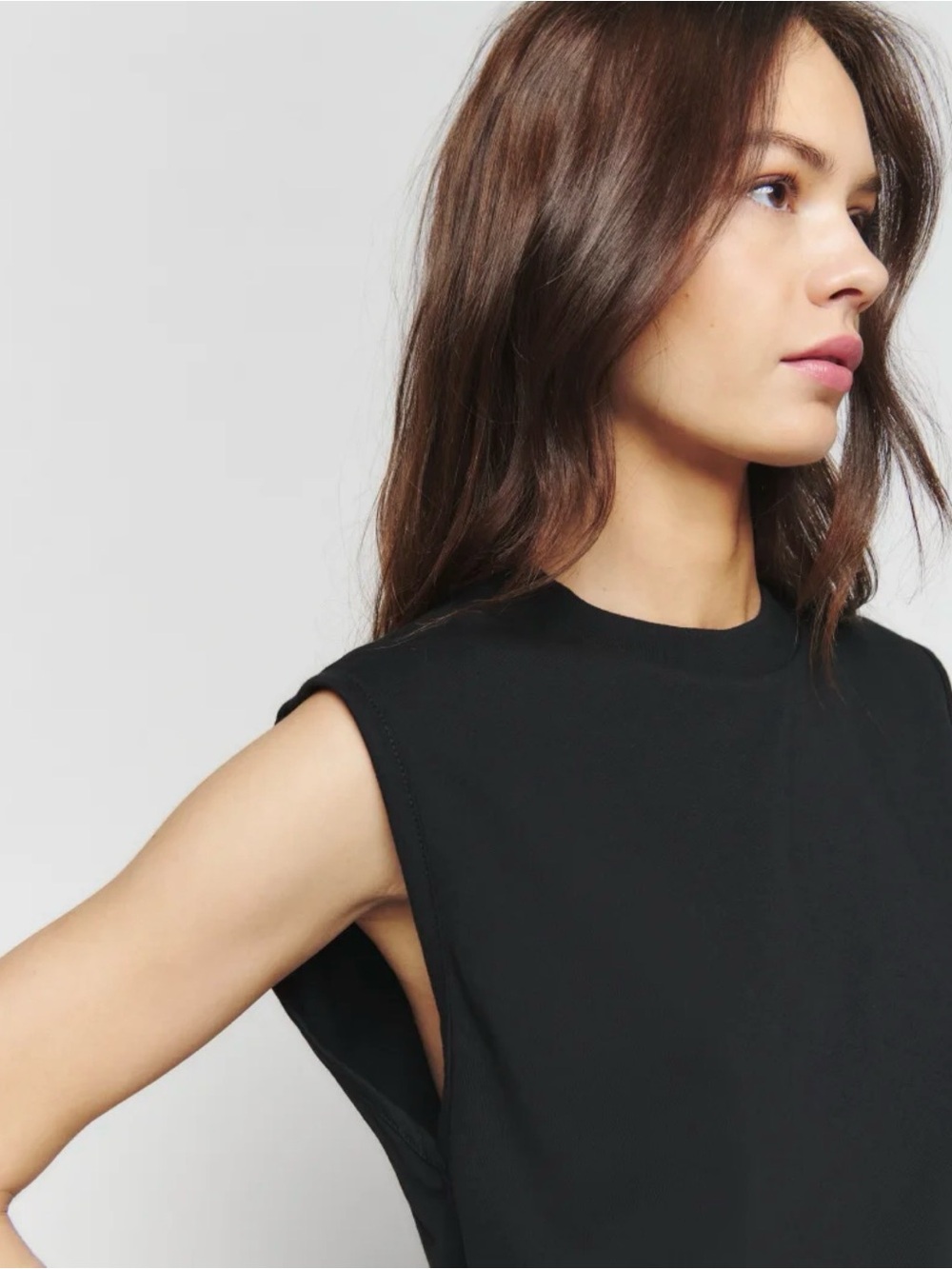 Zara Black Sleeveless Crewneck Tank
